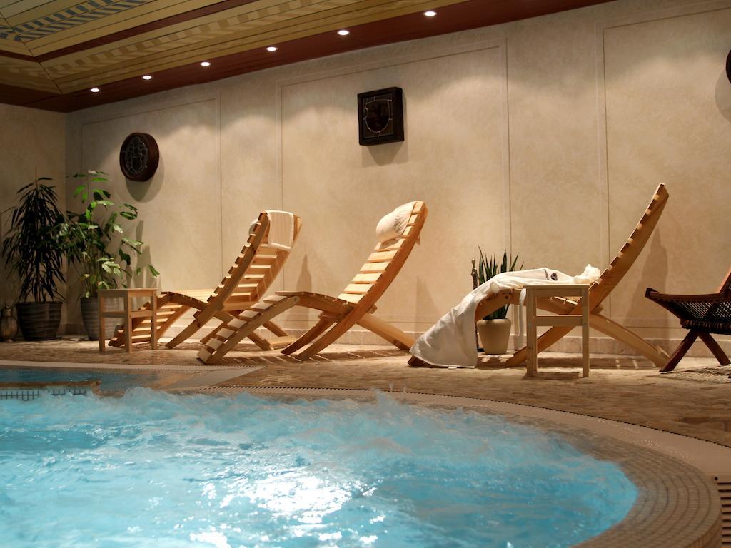 Hotel & Restaurant Gut Hungenbach Kurten Екстер'єр фото